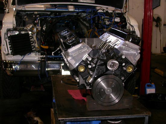 GM_Crate_engine_van_installation
